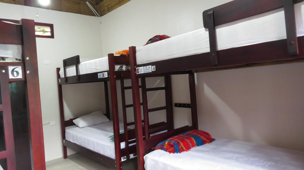 Esperanto Bed & Breakfast Surf Hostel Montanita Bagian luar foto