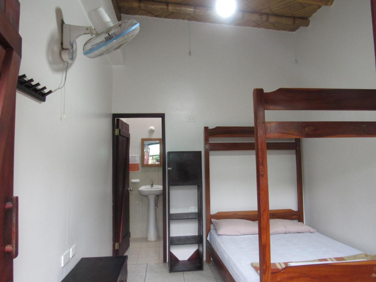 Esperanto Bed & Breakfast Surf Hostel Montanita Bagian luar foto