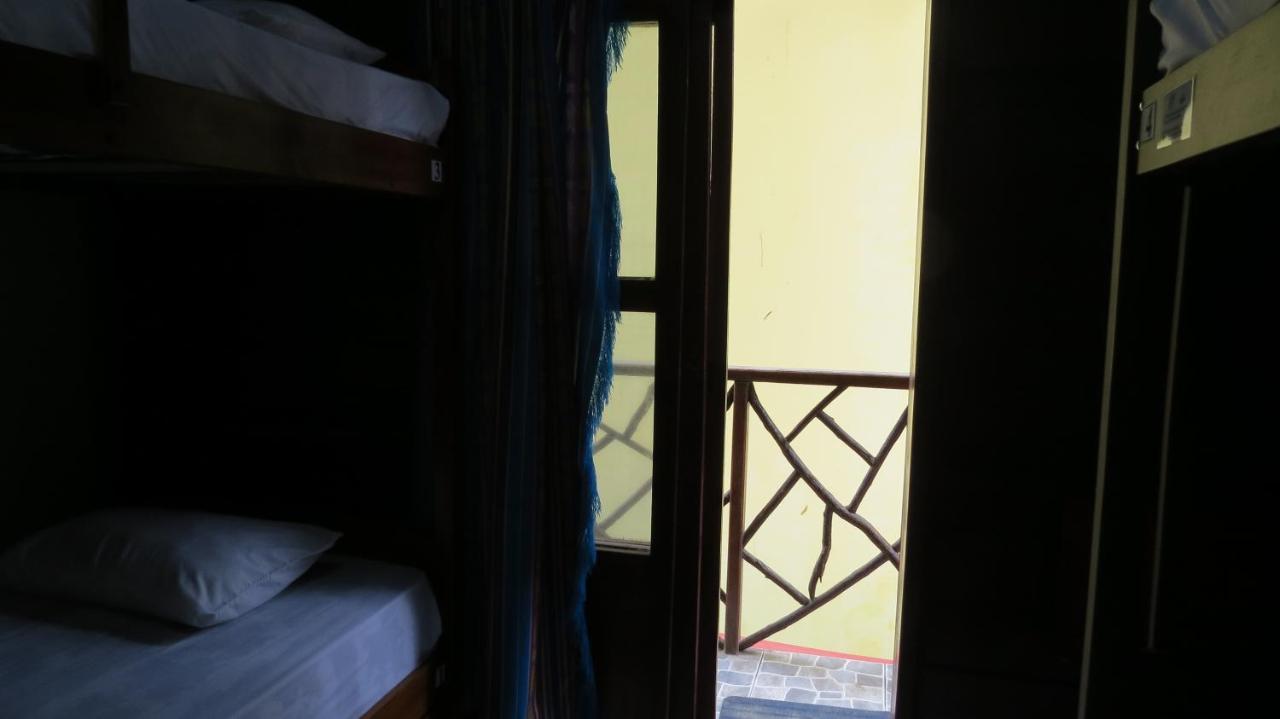 Esperanto Bed & Breakfast Surf Hostel Montanita Bagian luar foto