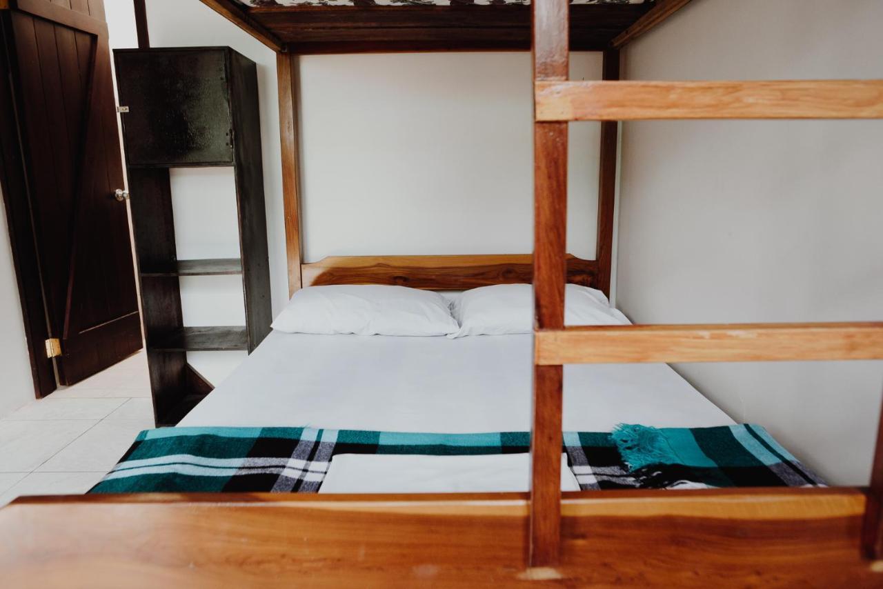 Esperanto Bed & Breakfast Surf Hostel Montanita Bagian luar foto