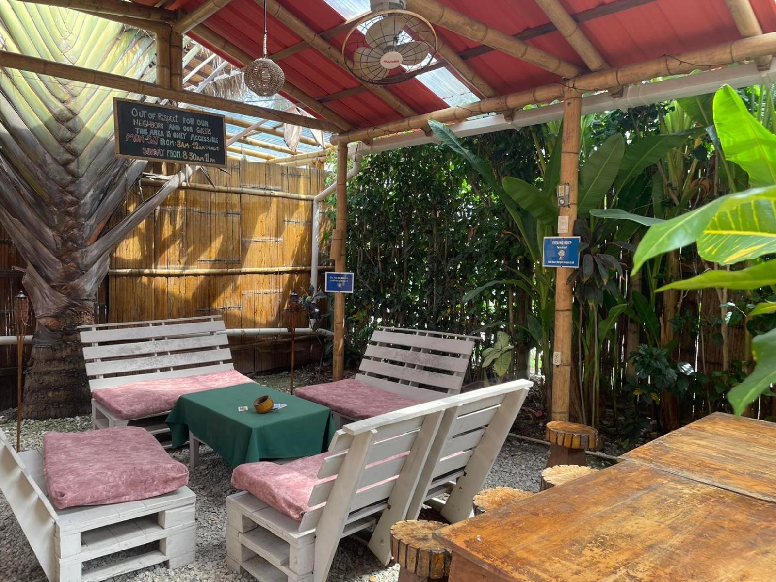 Esperanto Bed & Breakfast Surf Hostel Montanita Bagian luar foto